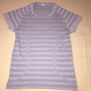Lululemon shirt sz 2
